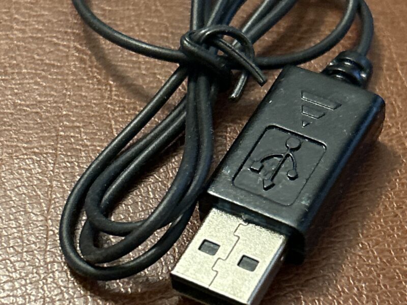 prise Mini-TOSLINK/USB